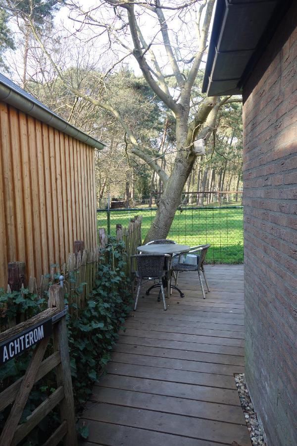 B&B Achterom Loon op Zand Exterior photo